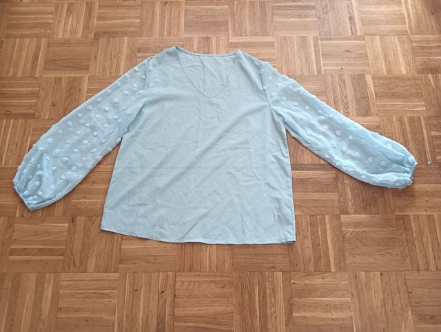 Blusa celeste manga larga