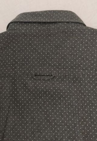 Pareja camisas Mango fiesta T S m/l negro y taupe