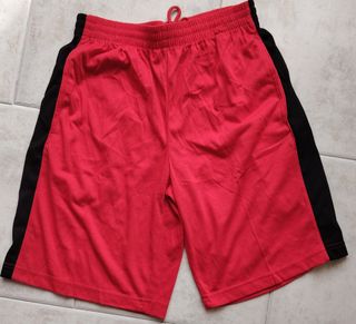 Completo sportivo rosso-nero uomo