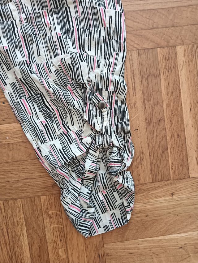 Pantalón estampado blanco y negro