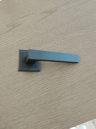 Manetas puertas exterior - Negro