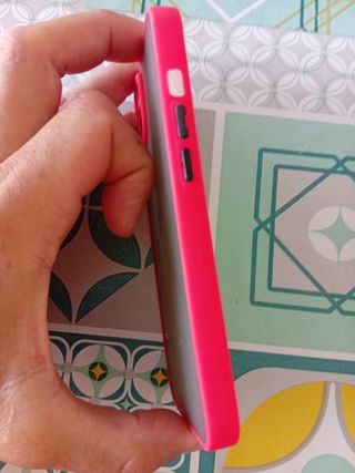 Carcasa rosa iPhone 13