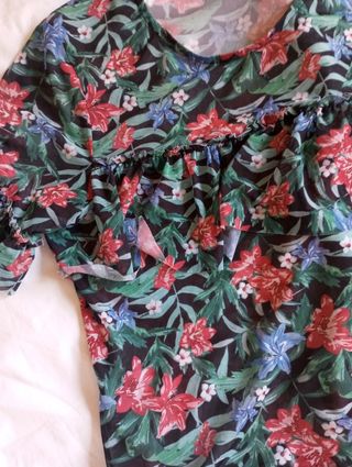 Blusa Sfera floral multicolor