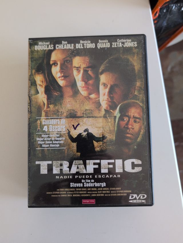 DVDs: Tráfico, 9 Reinas, Million Dollar Baby