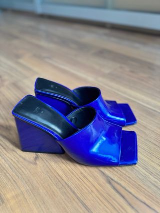 Zapatos Zara azules tacón 40