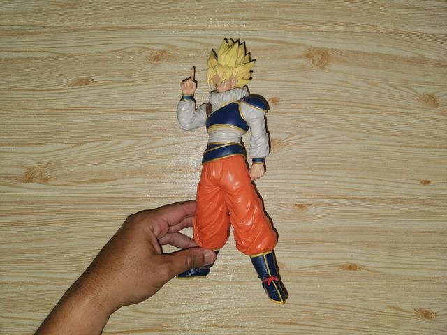 Figura Son Goku Super Saiyan