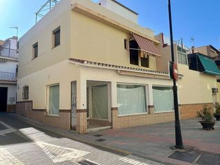 Local comercial en venta en Las Lagunas en Mijas