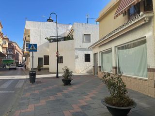 Local comercial en venta en Las Lagunas en Mijas