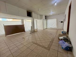 Local comercial en venta en Las Lagunas en Mijas