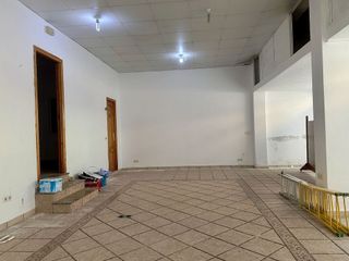 Local comercial en venta en Las Lagunas en Mijas