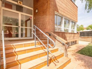Local comercial en venta en Vilafortuny - Cap de Sant Pere en Cambrils