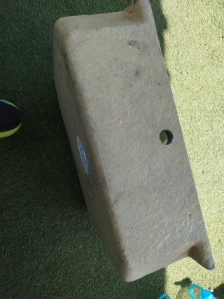 Pila de  mármol compac,silestone gris