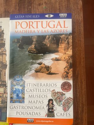 Guias variadas de Lisboa, Oporto, Marruecos, Paris