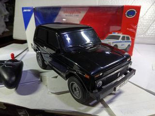 Lada Niva radiocontrol