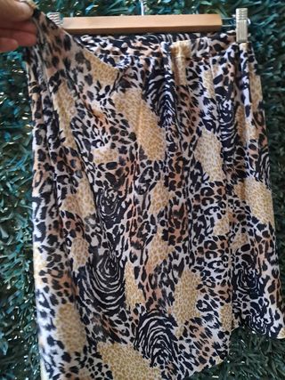 Falda estampada leopardo