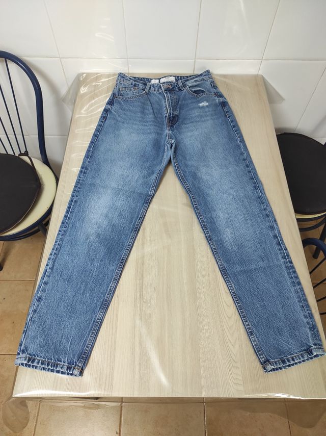 Vaqueros Bershka -talla S
