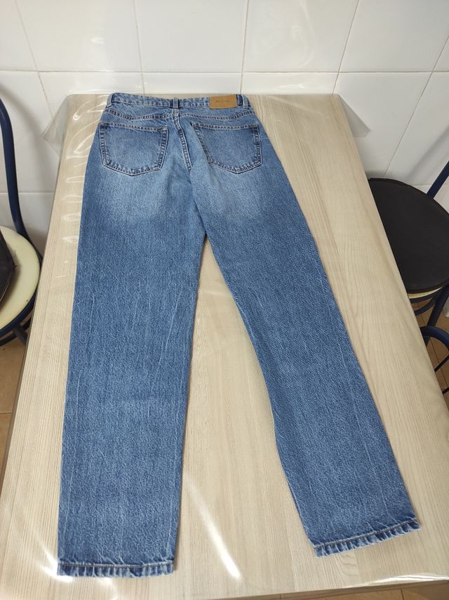 Vaqueros Bershka -talla S