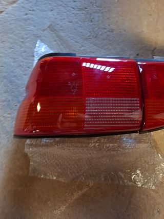 Ford Escort MK6 piloto trasero (izquierdo)
