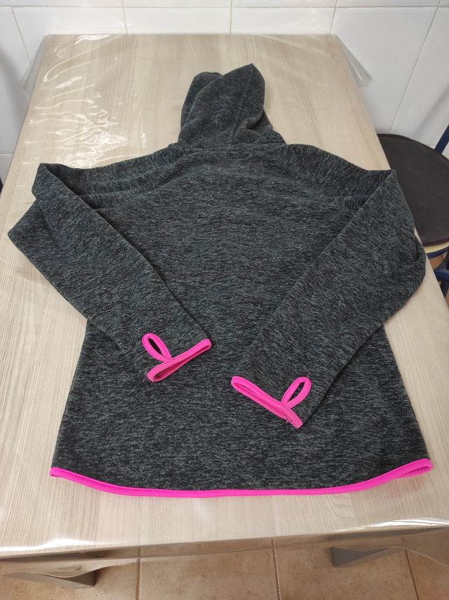 Chaqueta polar C&A gris-rosa