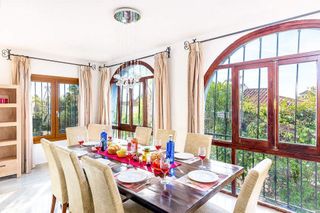 Chalet en alquiler en Elviria en Marbella