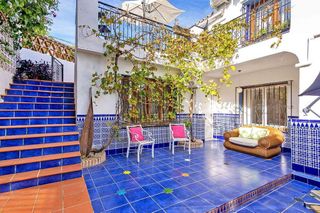 Chalet en alquiler en Elviria en Marbella