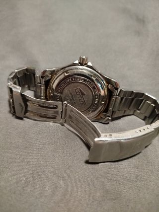 Reloj Lotus .