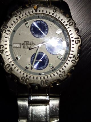 Reloj Lotus .