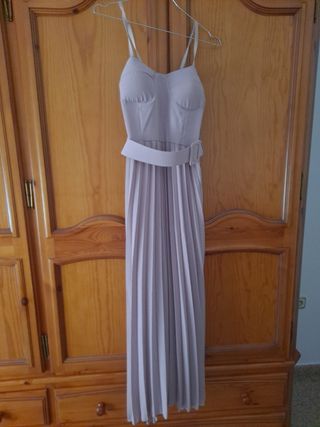 Vestido plisado beige