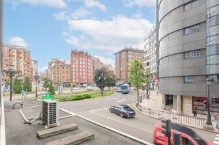 Oficina en venta en Zona Teatro Campoamor en Oviedo