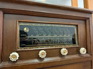 Paillard Multidisc Suiza años 50 Radio +tocadiscos