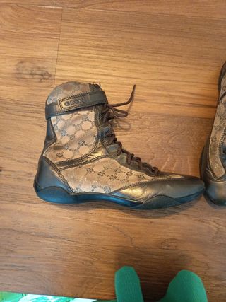 Botines Geox negros y marrones