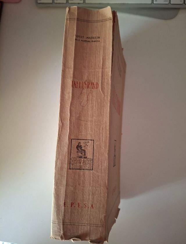 Libro antiguo sobre Talleyrand. 1946