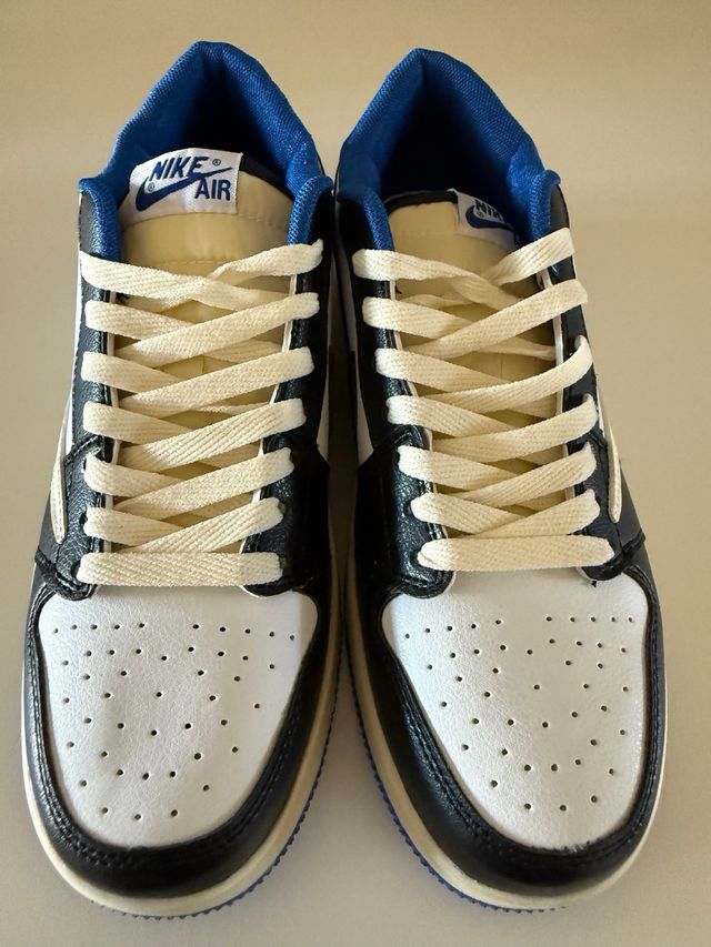 Nike Air Jordan Retro Low x Travis Scott