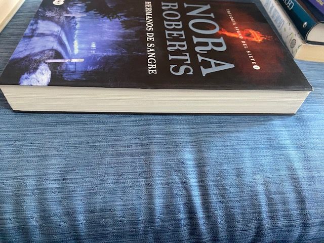 HERMANOS DE SANGRE DE NORA ROBERTS
