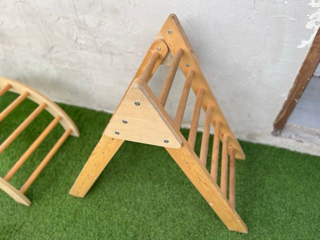 Gimnasio infantil madera - Escalera