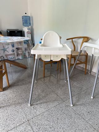 Trona IKEA Blanca c/bandeja