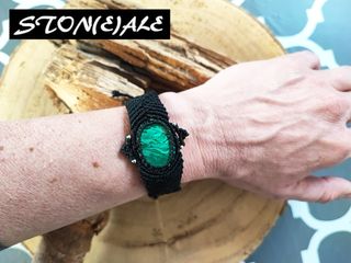 Bracciale in macrame con malachite