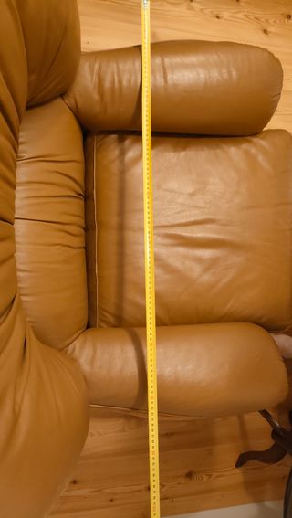 Poltrone in pelle e legno