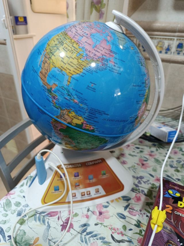 Globo terráqueo educativo PULA