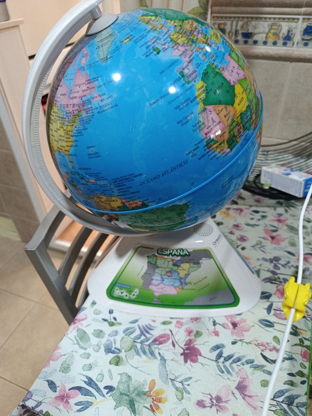 Globo terráqueo educativo PULA