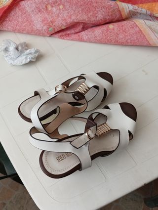 Sandali bianchi c/ tacco 39