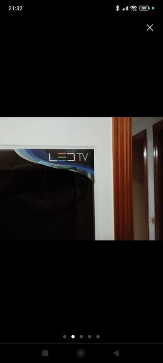 TV Samsung 32" - Negro con pantalla giratoria