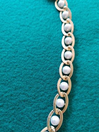 Collar dorado perlas - Bisutería