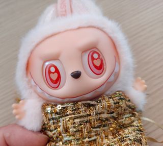 NUEVO Labubu rosa Dada con ropa