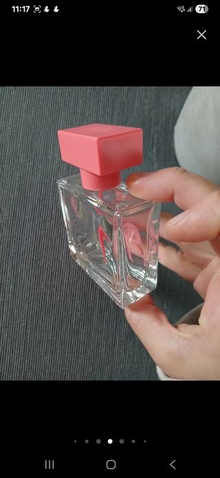 3 frascos vacíos de perfume