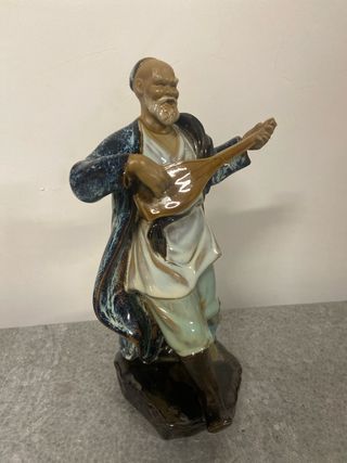 Figura de cerámica: Músico