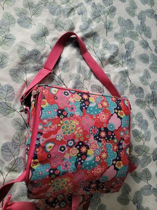 Asiento alzador y Bolsa portameriendas infantil