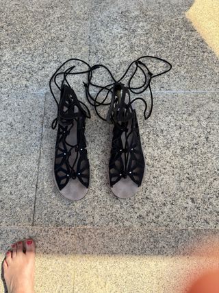 Sandalias romanas Zara negras