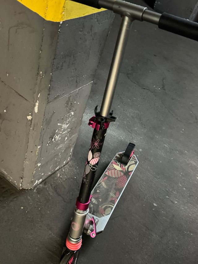 Patinete niña Decathlon usado