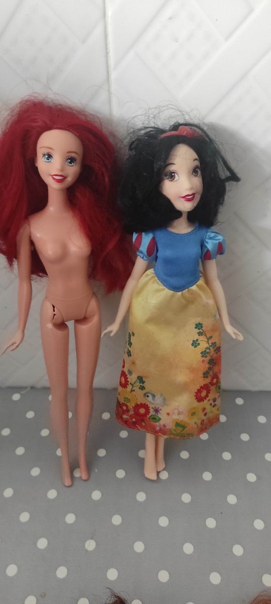 Lote 7 Muñecas de Princesas Disney